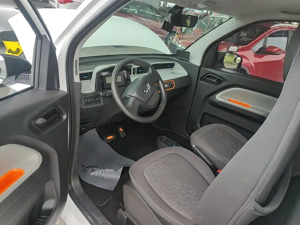 Wuling MINIEV — миниатюра 10