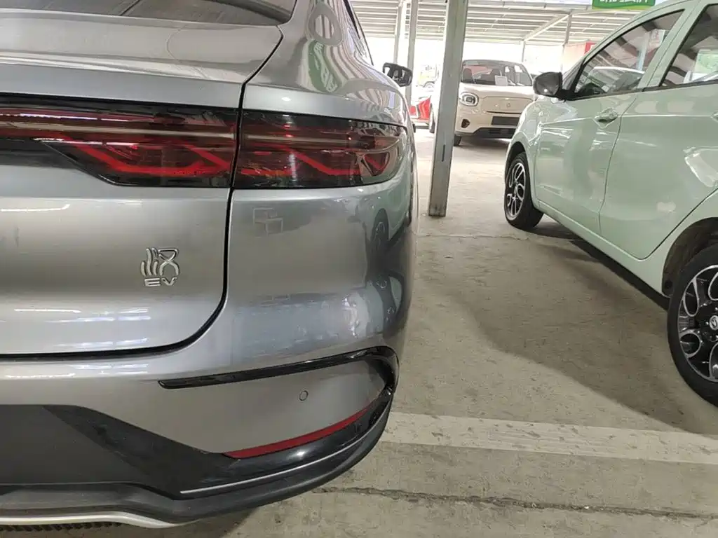 BYD Han — миниатюра 8