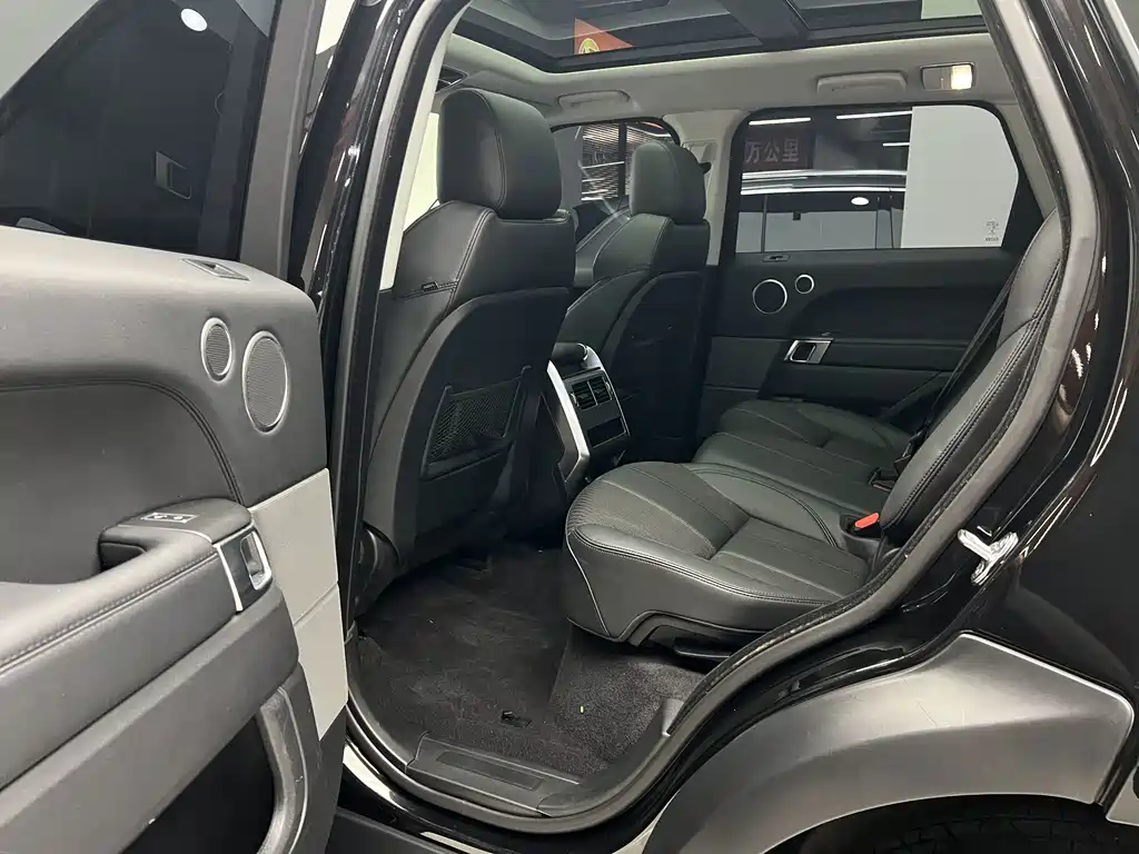 Land Rover Sport — миниатюра 5