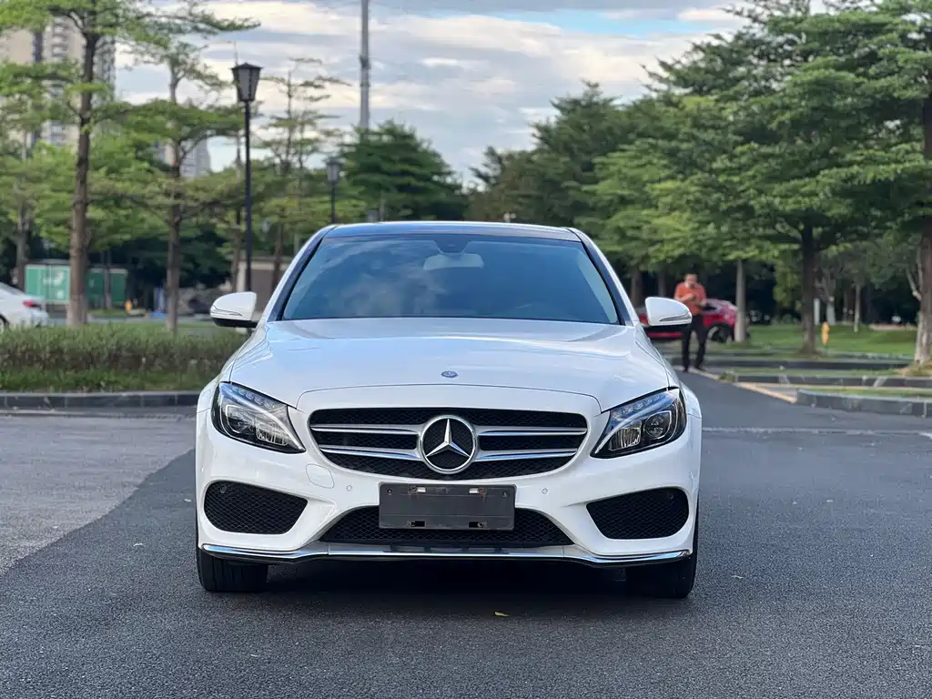 Mercedes-Benz C-Class — миниатюра 2