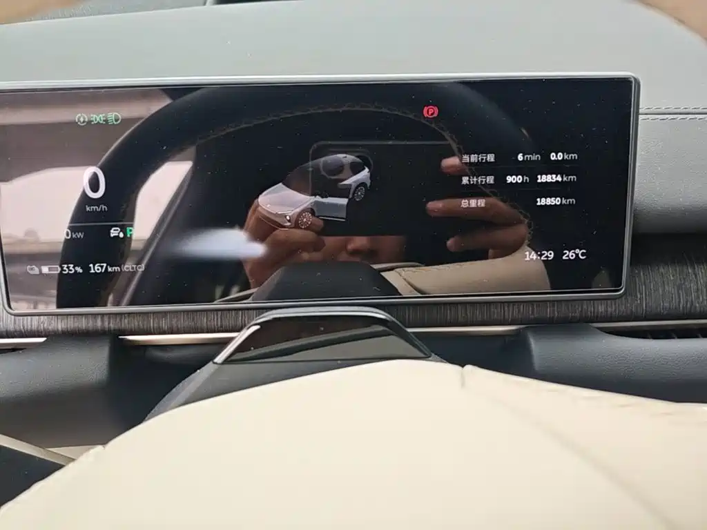 NIO ES6 — миниатюра 12