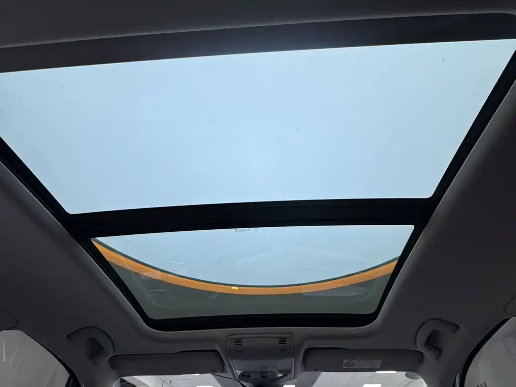 Volkswagen Sagitar — миниатюра 10
