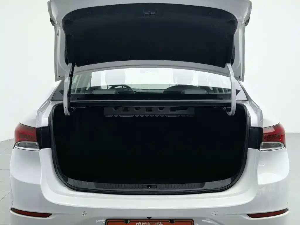 Buick Excelle — миниатюра 16