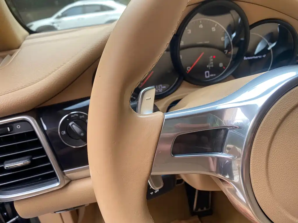 Porsche Panamera 2010 Panamera 4 3.6L