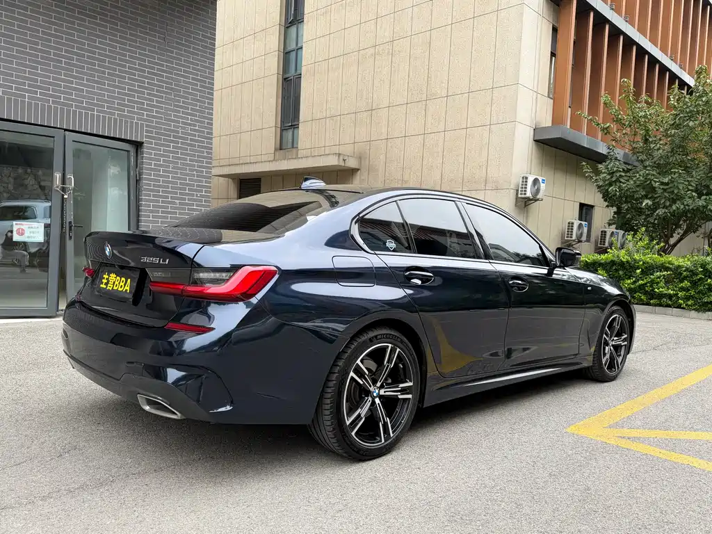 BMW 3 Series — миниатюра 24