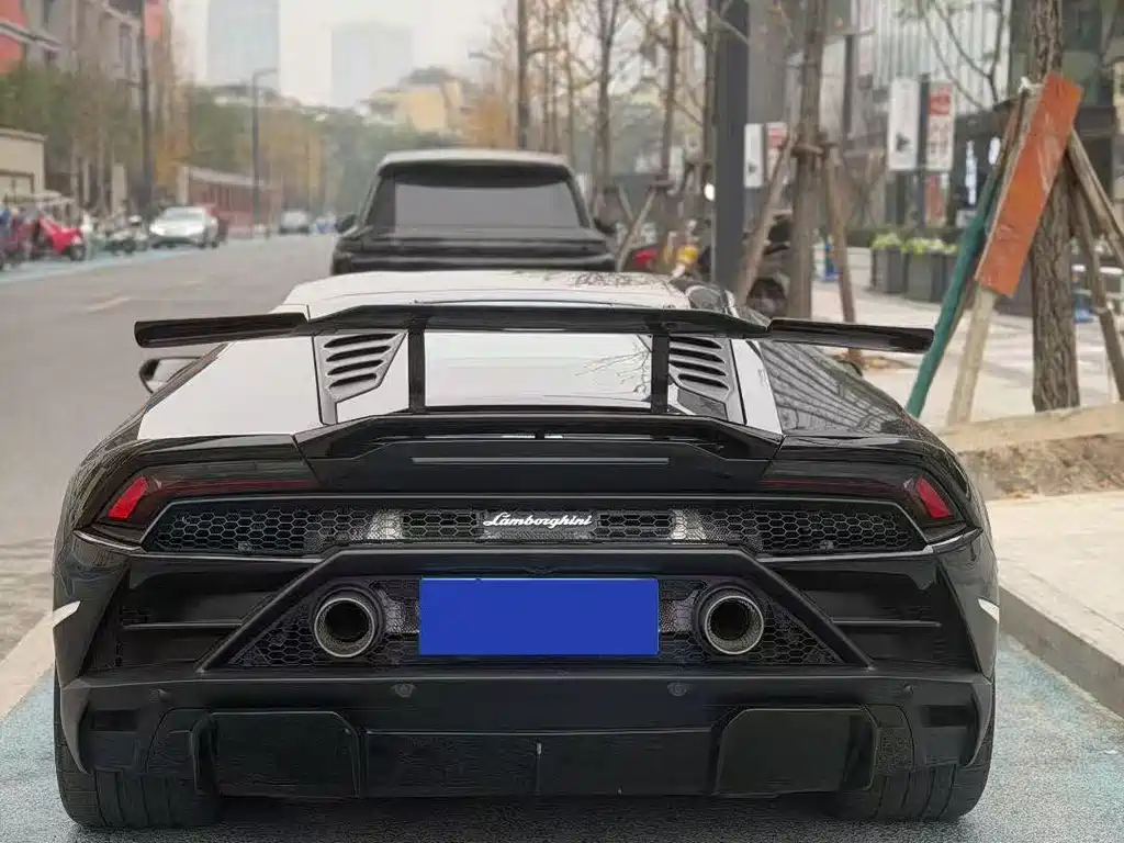 Lamborghini Huracán — миниатюра 2