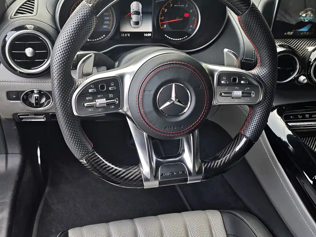 Mercedes-Benz AMG GT — миниатюра 10