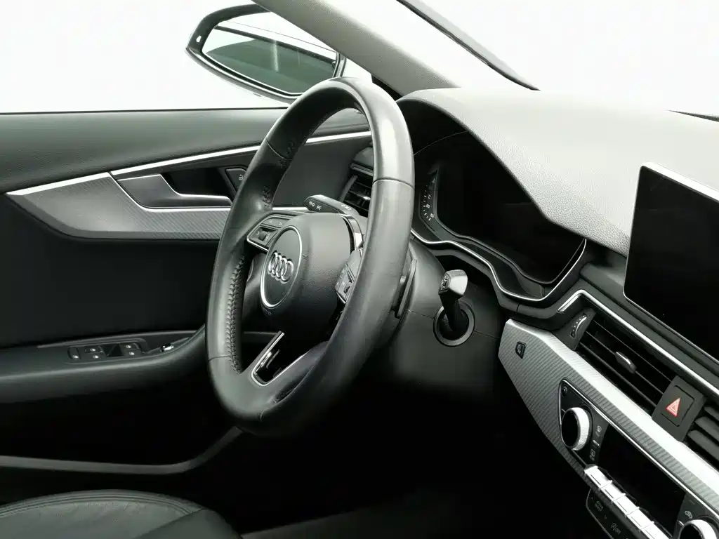 Audi A4L — миниатюра 22