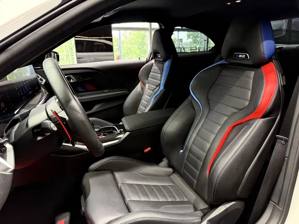 BMW M2 — миниатюра 8