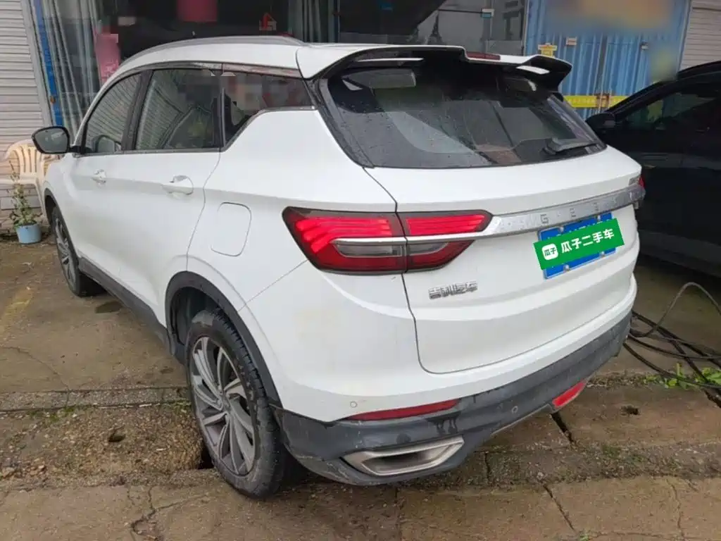 Geely Binyue — миниатюра 5