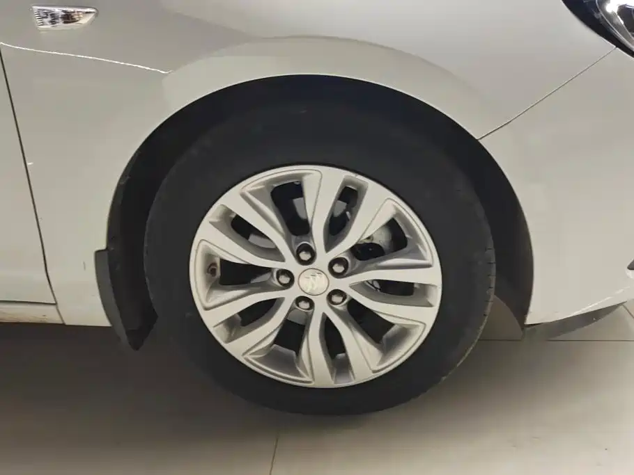 Buick Excelle — миниатюра 6