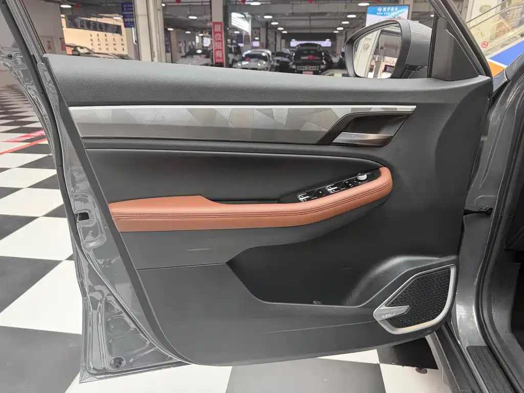 GEELY AUTOMOBILE VISION X6