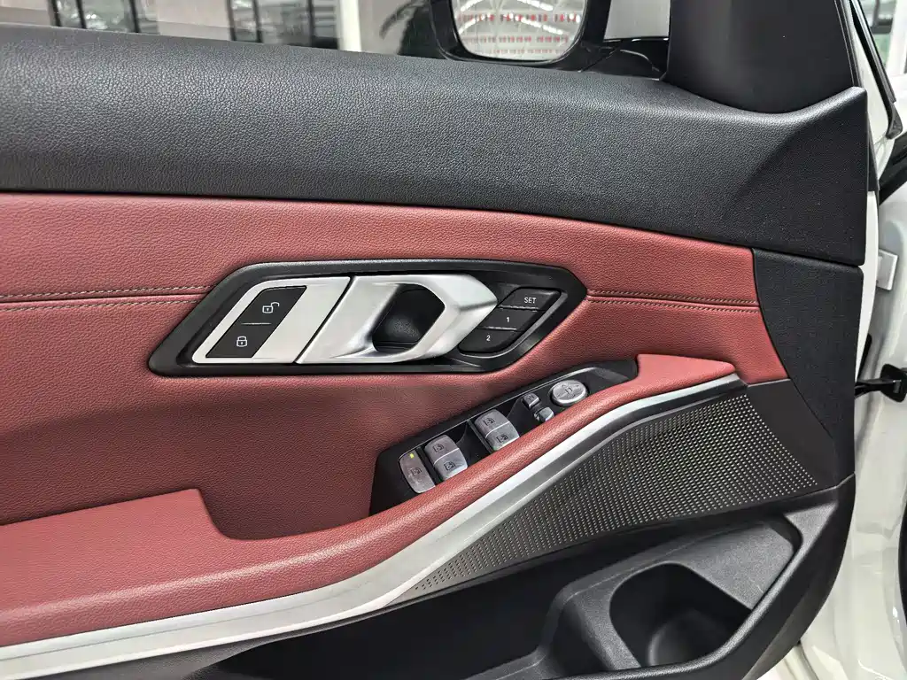BMW 3 Series — миниатюра 11