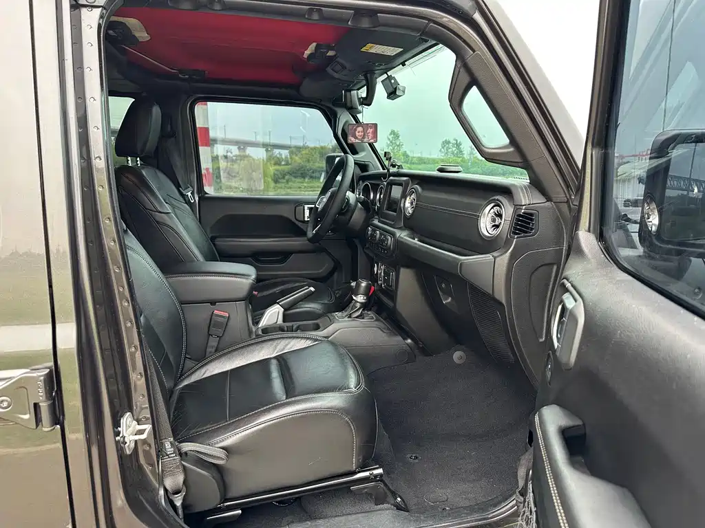 Jeep Wrangler — миниатюра 9