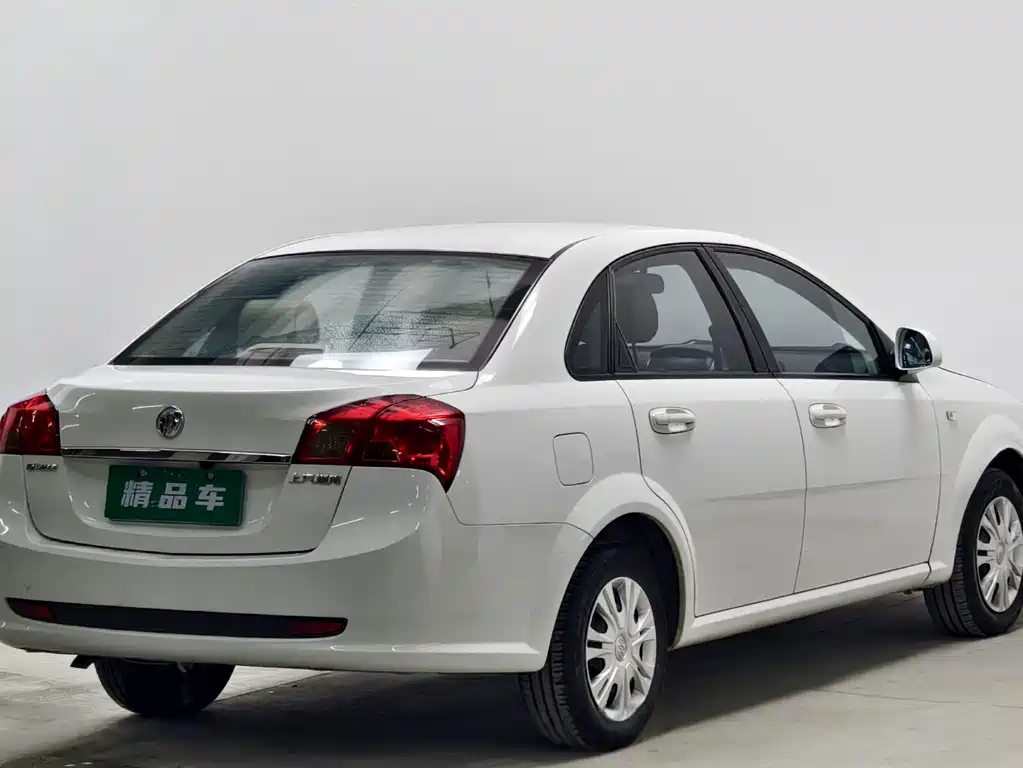 Buick Excelle — миниатюра 4