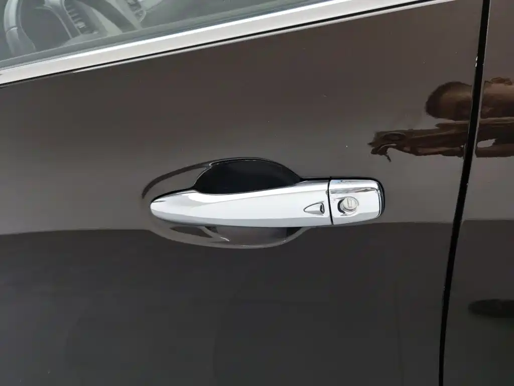 Renault Koleos — миниатюра 18