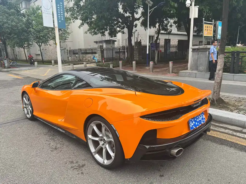 McLaren GT — миниатюра 4
