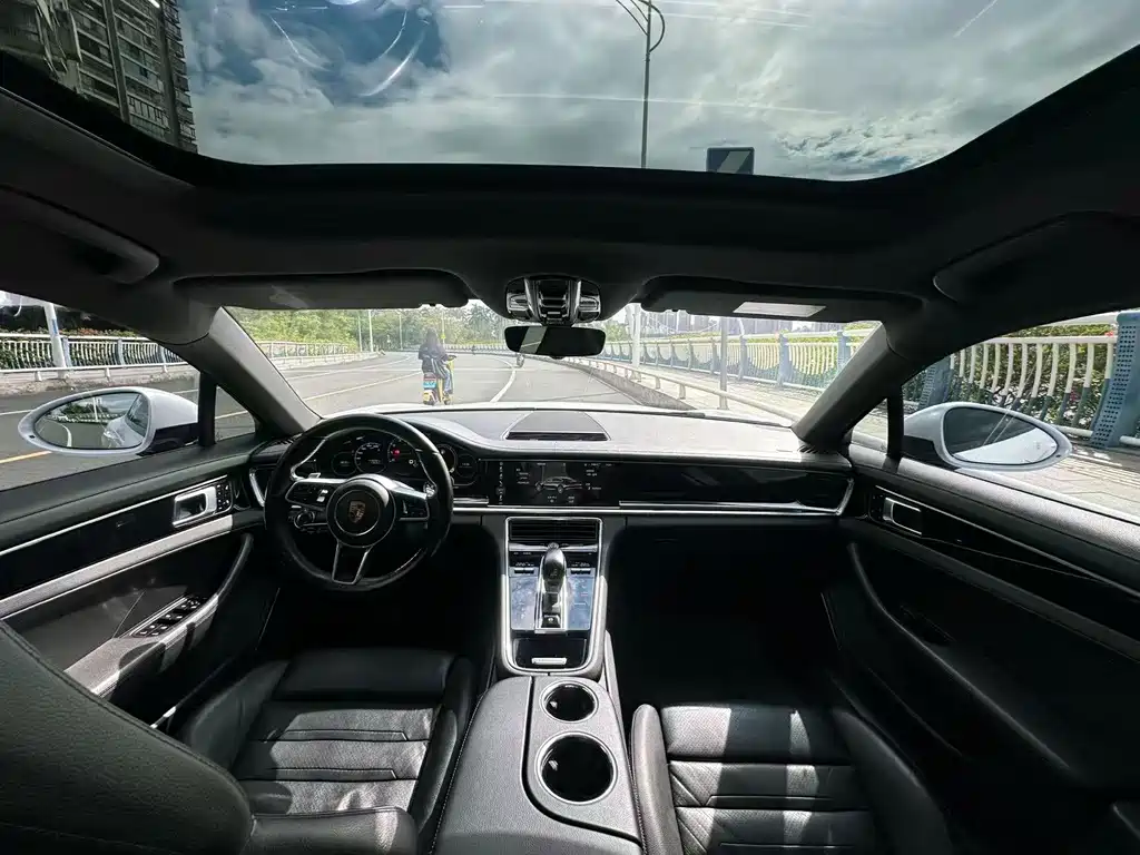 Porsche Panamera — миниатюра 11