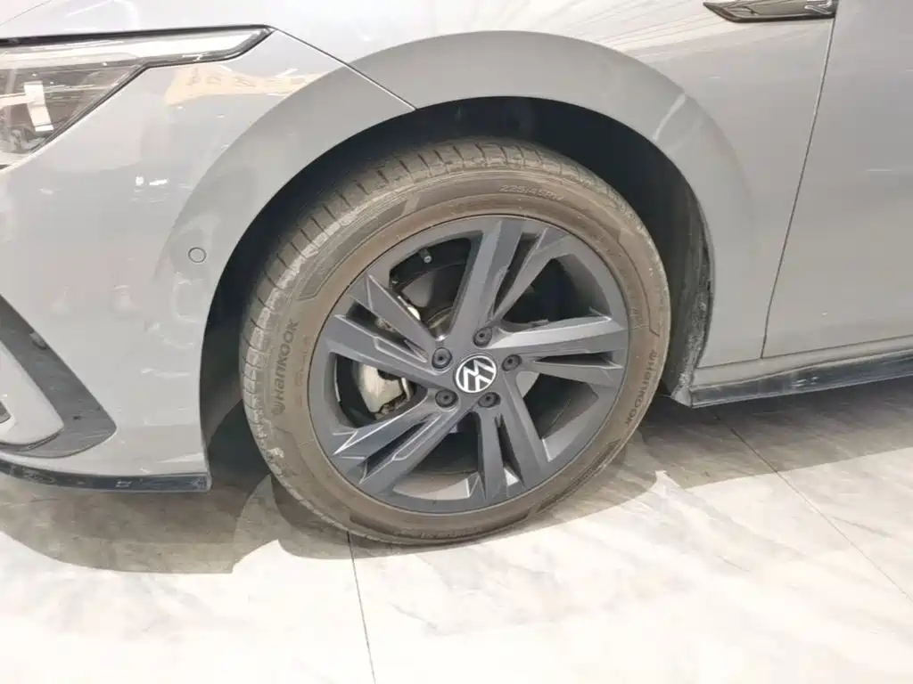 Volkswagen Golf — миниатюра 23
