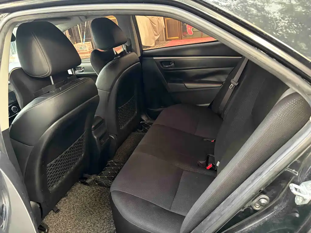 Toyota Corolla — миниатюра 4