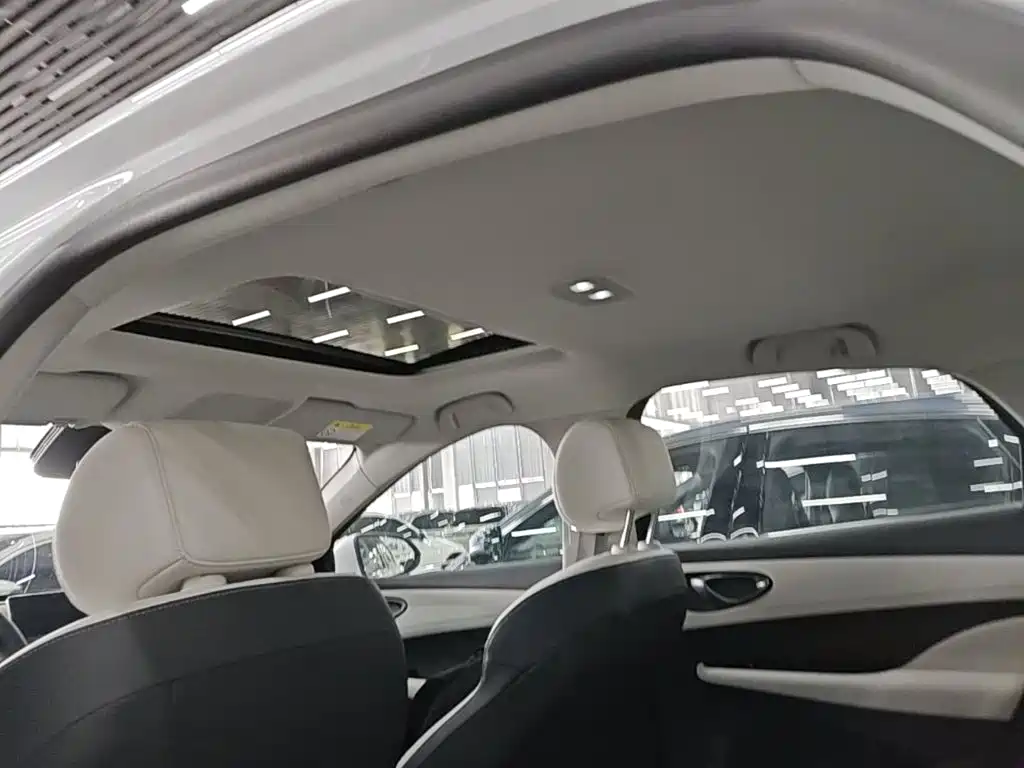 BYD Seal 05 DM-i — миниатюра 18