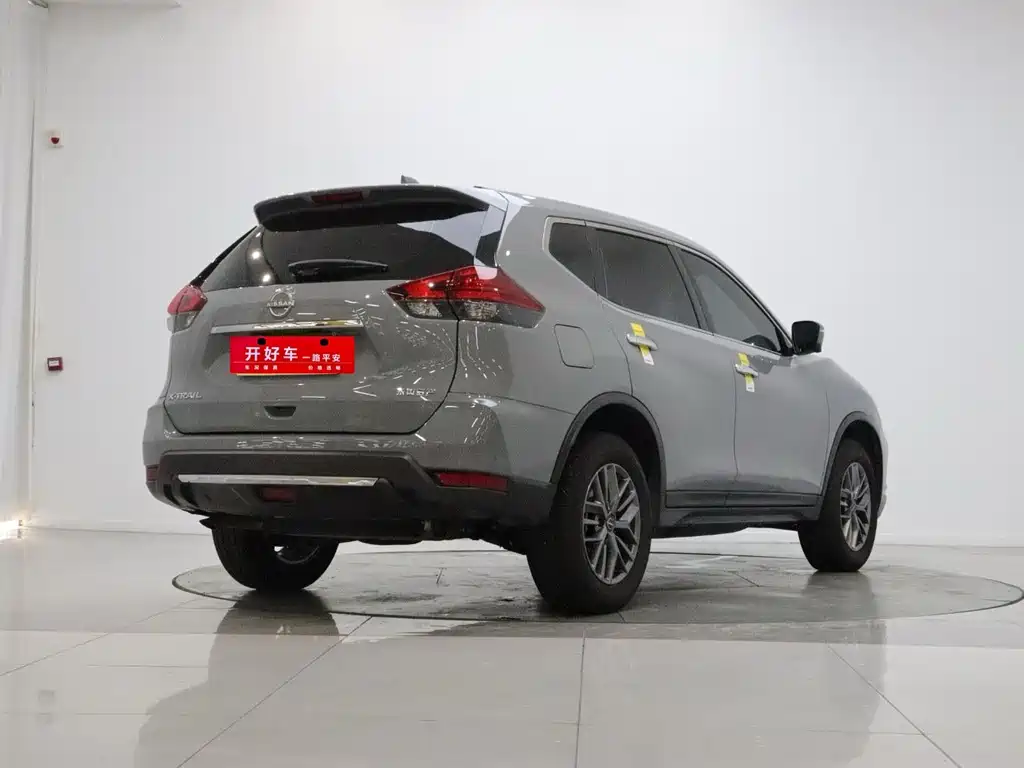 Nissan X-Trail — миниатюра 4