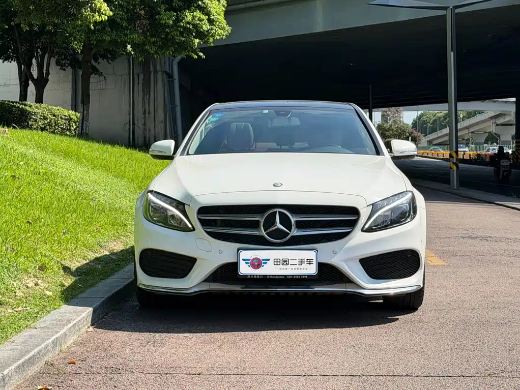 Mercedes-Benz C-Class — миниатюра 2
