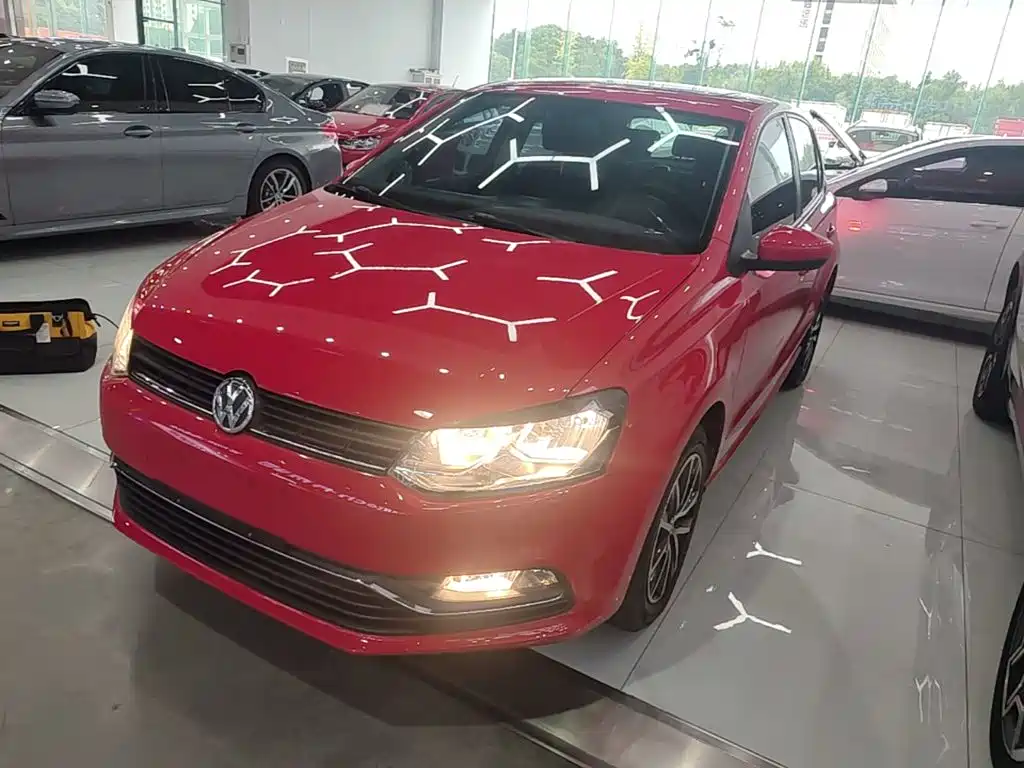 Volkswagen Polo — миниатюра 2