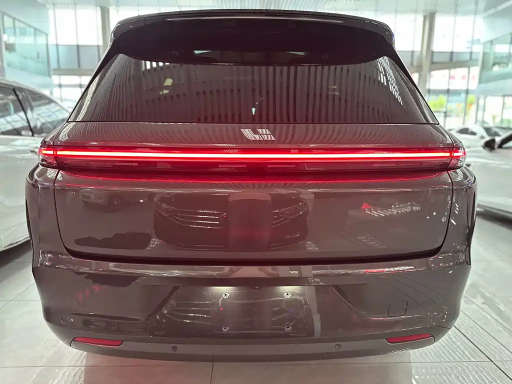Li Auto Li L8 — миниатюра 17