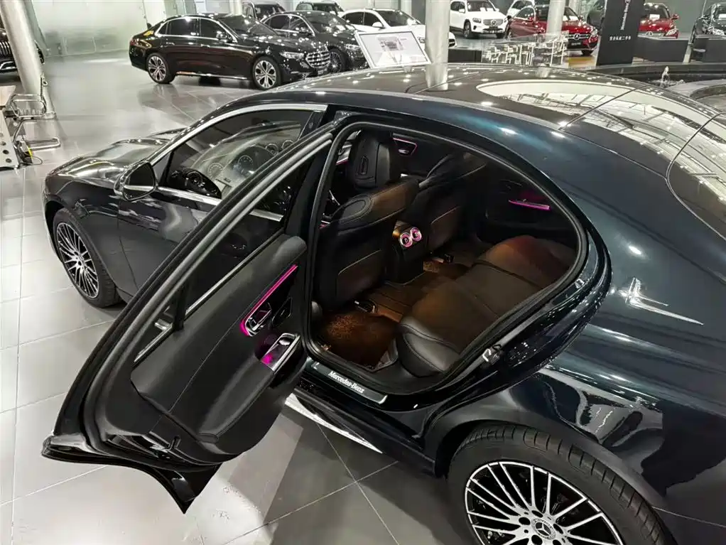 Mercedes-Benz C-Class — миниатюра 8