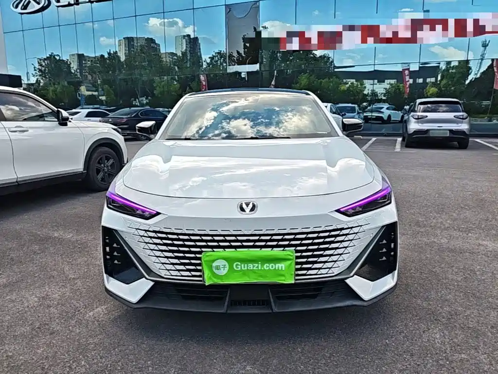Changan UNI-V — миниатюра 3