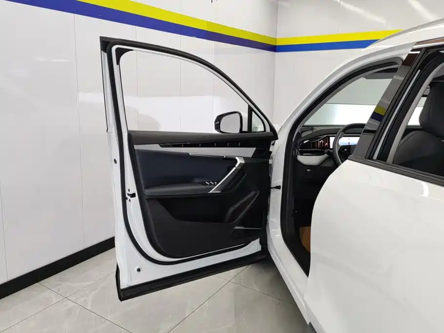 Geely Boyue L — миниатюра 7