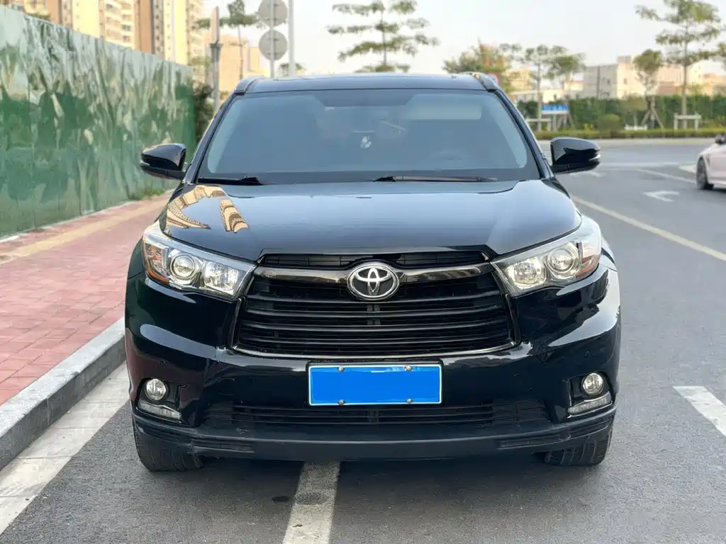 Toyota Highlander — миниатюра 2