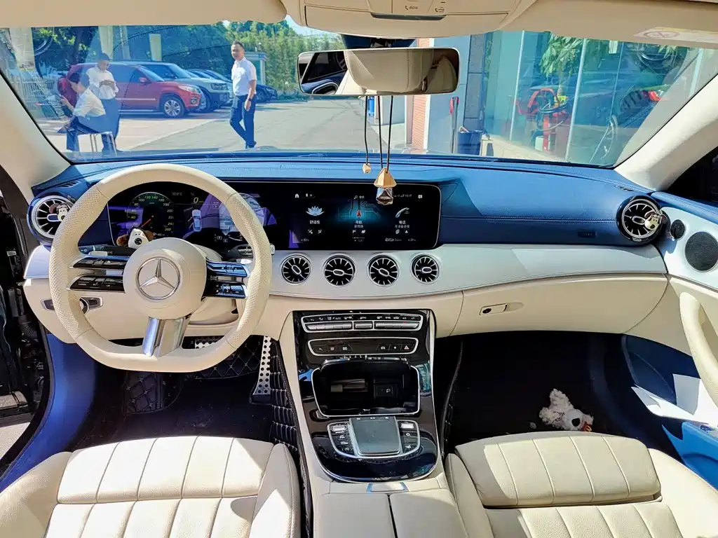 Mercedes-Benz E-Class (Import) — миниатюра 10