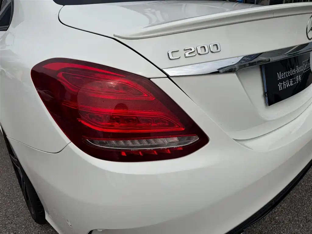 Mercedes-Benz C-Class — миниатюра 8