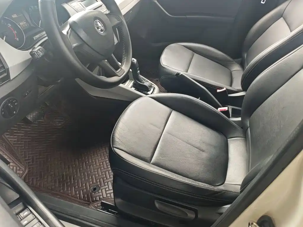Skoda Fabia — миниатюра 15