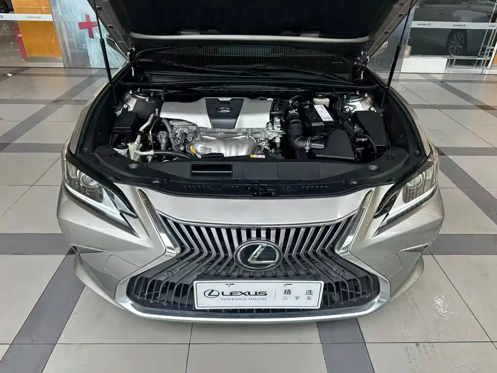 Lexus ES — миниатюра 5