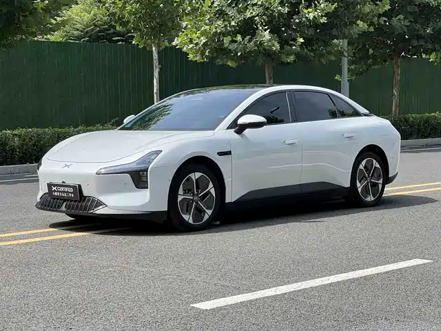 2024 Xpeng Mona M03