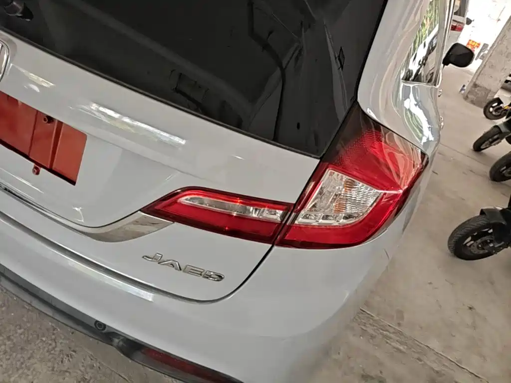 Honda Jade — миниатюра 8