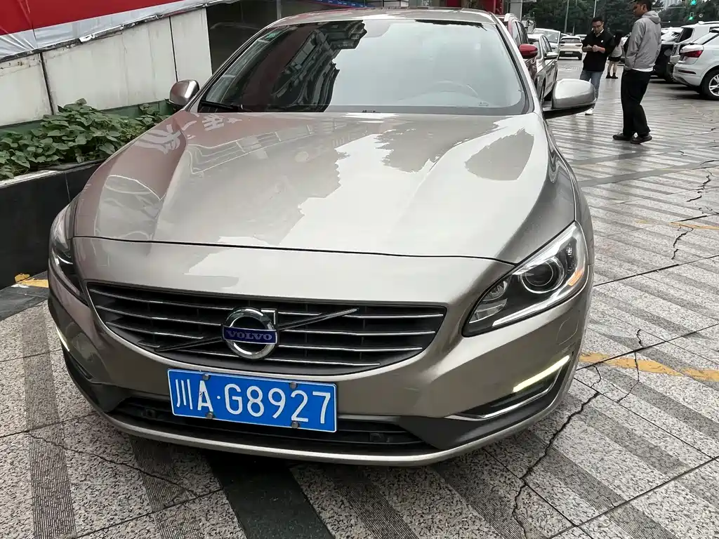 Volvo S60 (Import) — миниатюра 2