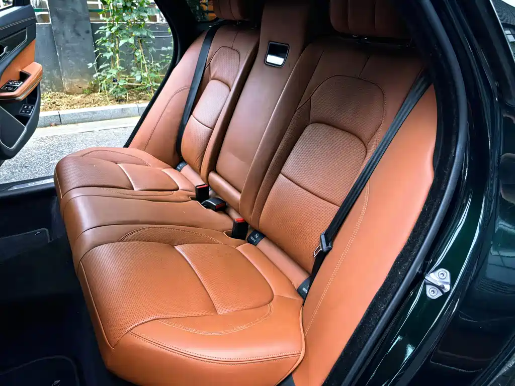 Jaguar XFL — миниатюра 8