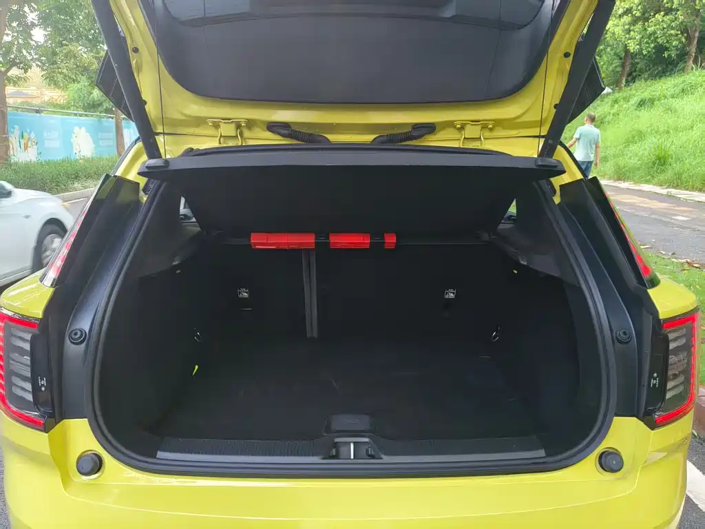 Volvo EX30 — миниатюра 6
