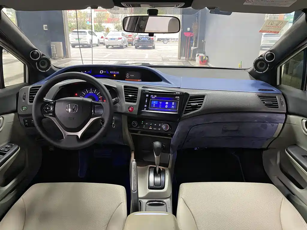 Honda Civic — миниатюра 4