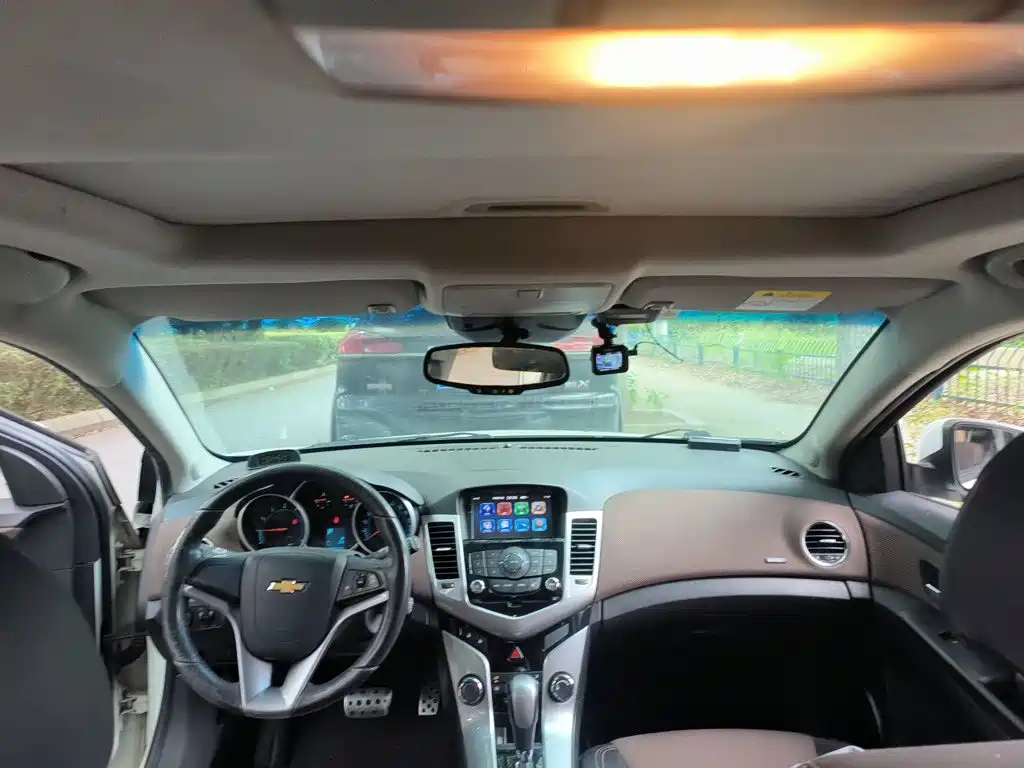 Chevrolet Cruze — миниатюра 15