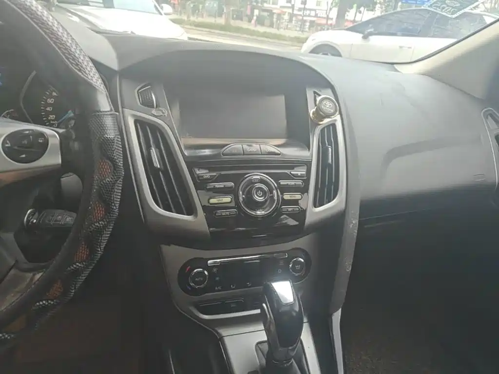 Ford Focus — миниатюра 13