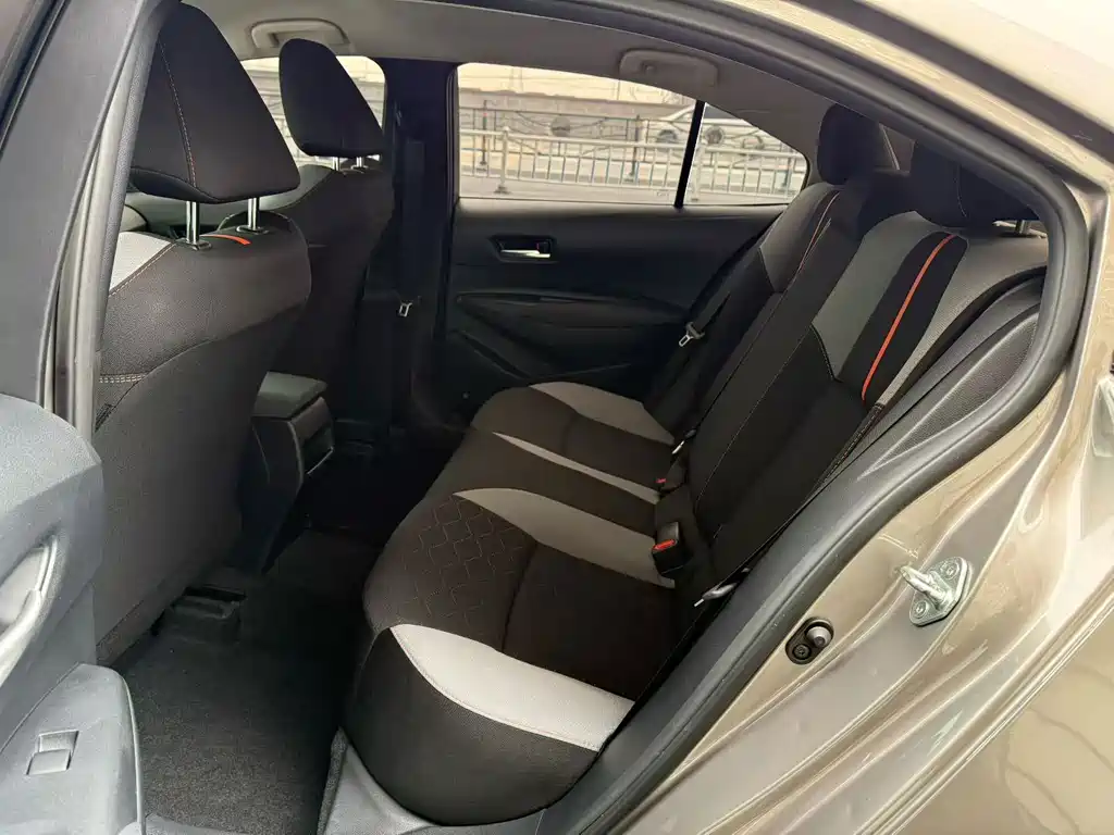 Toyota Corolla — миниатюра 8
