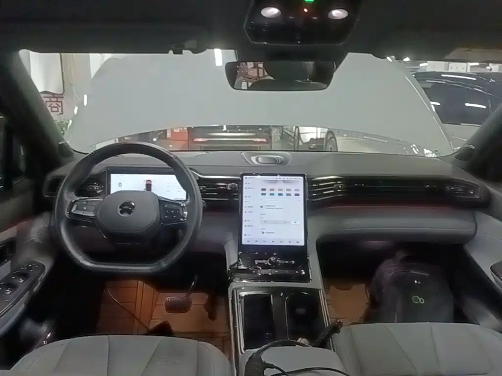 NIO ES8 — миниатюра 10