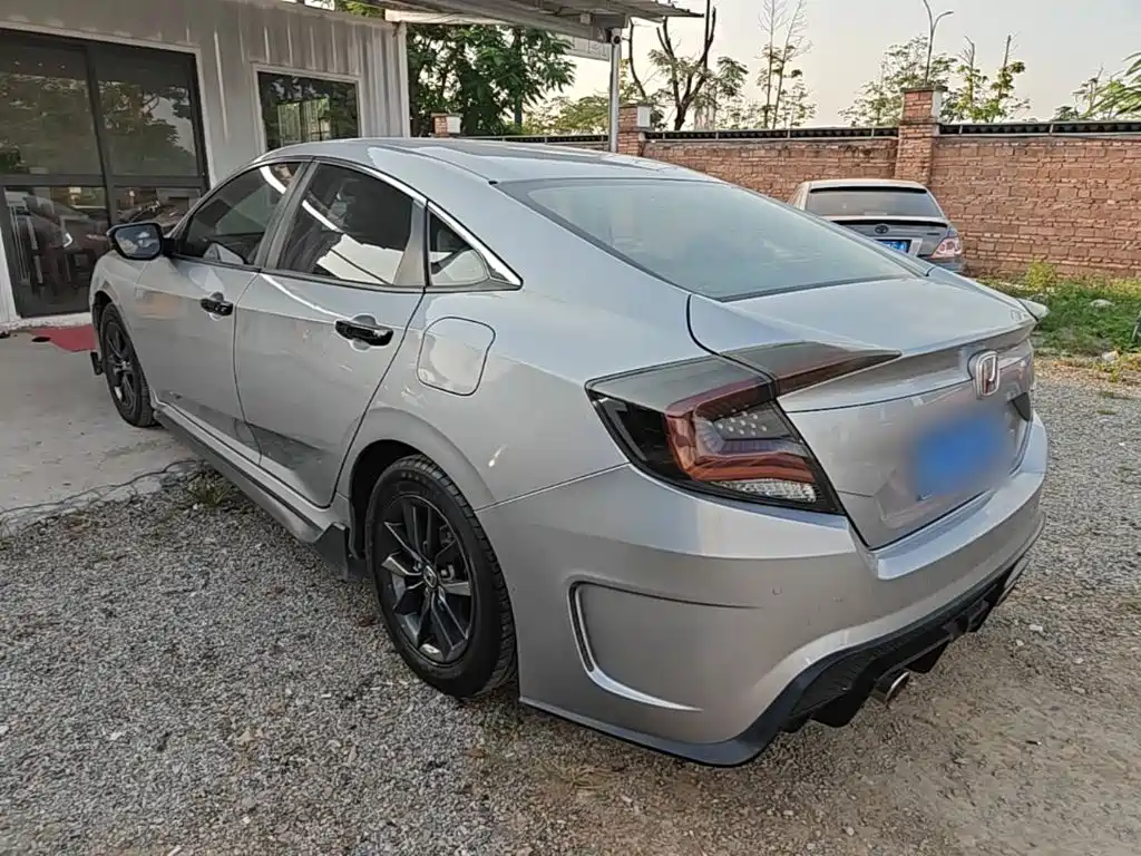 Honda Civic — миниатюра 5