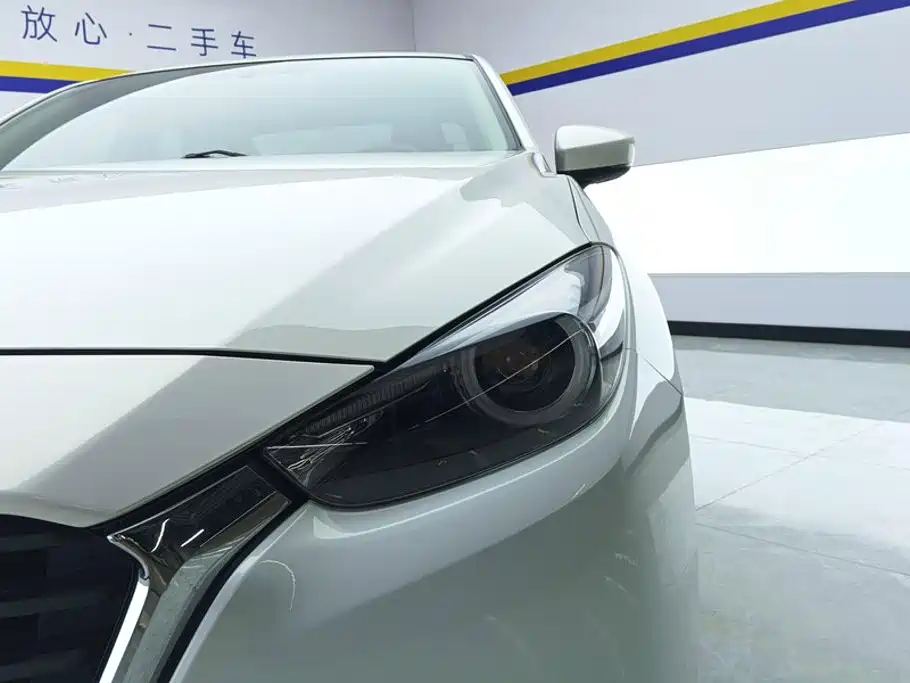 Mazda 3 Axela — миниатюра 5
