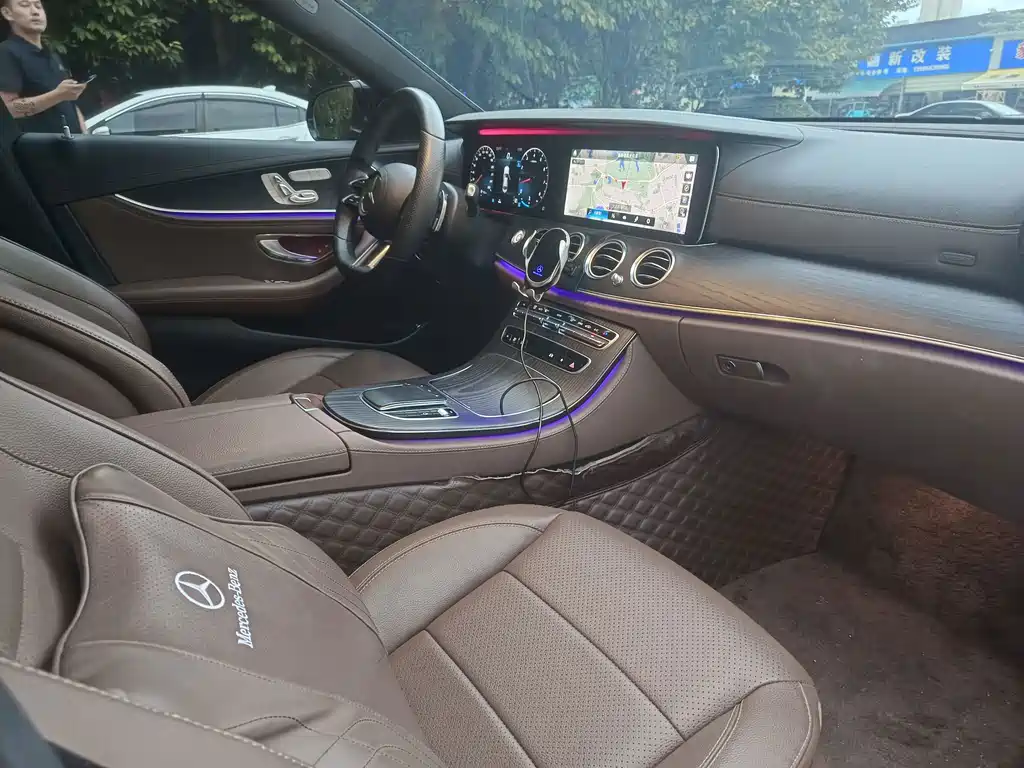 Mercedes-Benz E-Class — миниатюра 5